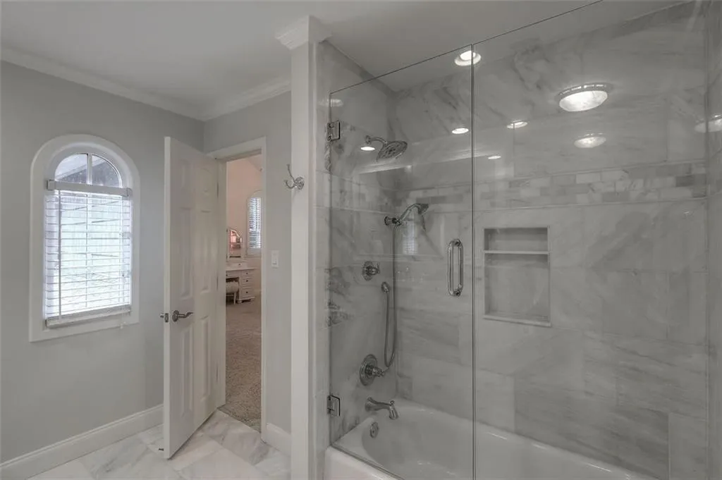 2030 River North Parkway, Sandy Springs, Georgia 30328, 5 Bedrooms Bedrooms, ,4 BathroomsBathrooms,Residential,Sold,2030 River North Parkway,6052423