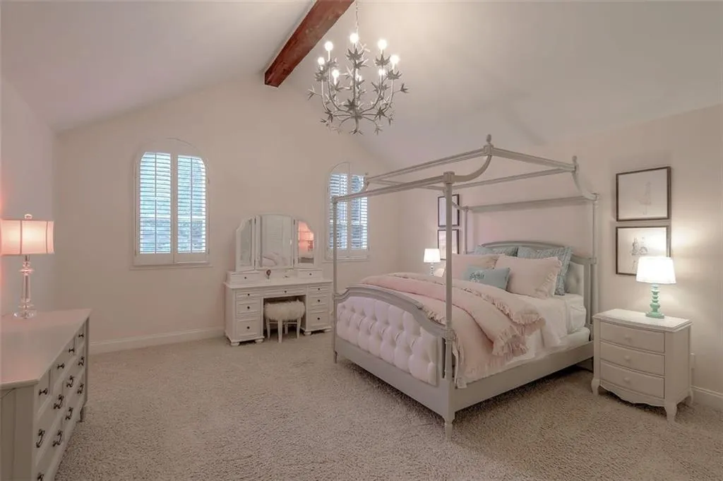 2030 River North Parkway, Sandy Springs, Georgia 30328, 5 Bedrooms Bedrooms, ,4 BathroomsBathrooms,Residential,Sold,2030 River North Parkway,6052423