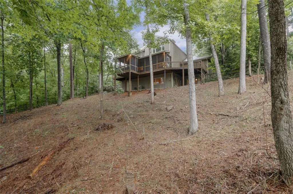 2030 River North Parkway, Sandy Springs, Georgia 30328, 5 Bedrooms Bedrooms, ,4 BathroomsBathrooms,Residential,Sold,2030 River North Parkway,6052423