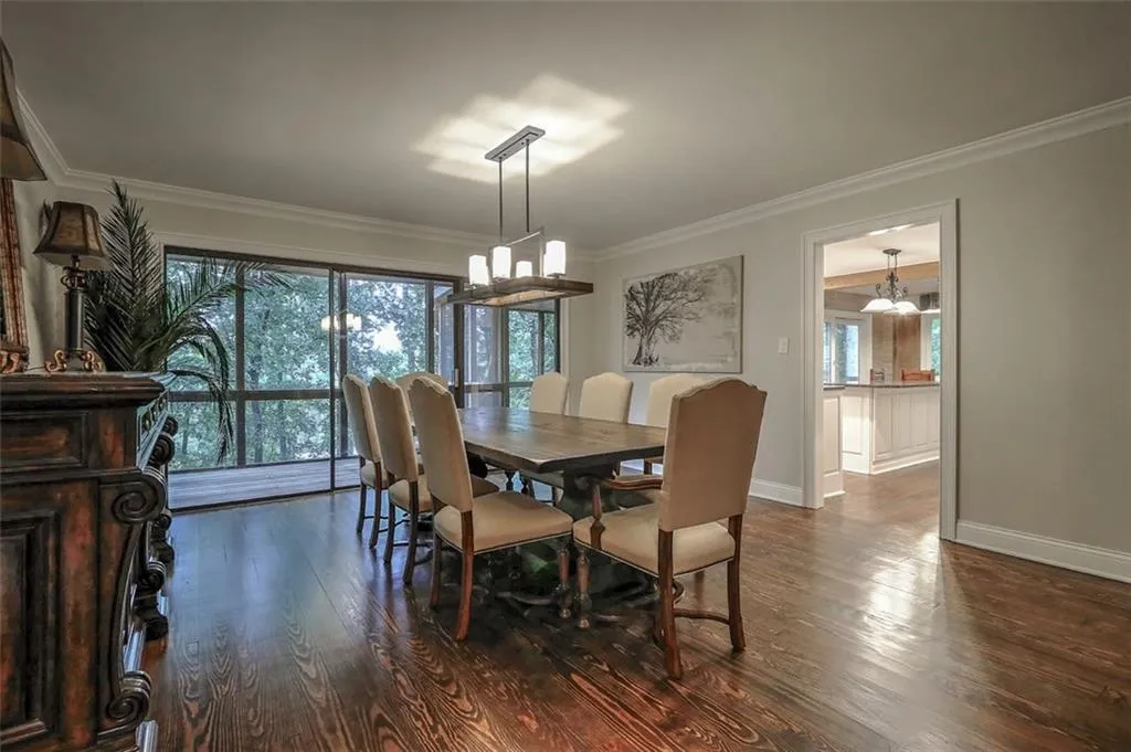 2030 River North Parkway, Sandy Springs, Georgia 30328, 5 Bedrooms Bedrooms, ,4 BathroomsBathrooms,Residential,Sold,2030 River North Parkway,6052423