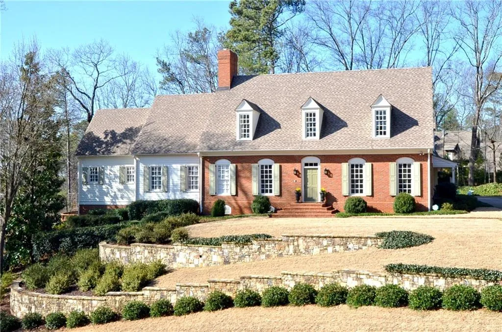5300 Woodridge Forest Trail, Sandy Springs, Georgia 30327, 5 Bedrooms Bedrooms, ,5 BathroomsBathrooms,Residential,Sold,5300 Woodridge Forest Trail,5857897