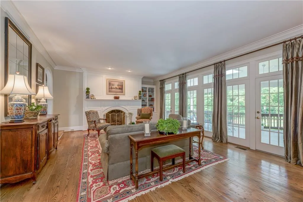 5300 Woodridge Forest Trail, Sandy Springs, Georgia 30327, 5 Bedrooms Bedrooms, ,5 BathroomsBathrooms,Residential,Sold,5300 Woodridge Forest Trail,5857897