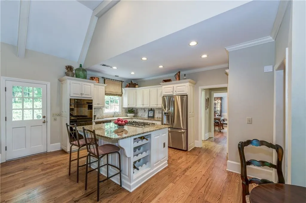 5300 Woodridge Forest Trail, Sandy Springs, Georgia 30327, 5 Bedrooms Bedrooms, ,5 BathroomsBathrooms,Residential,Sold,5300 Woodridge Forest Trail,5857897