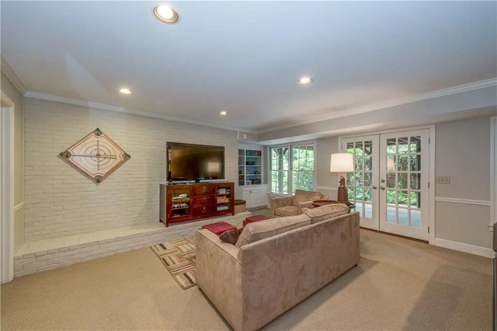 5300 Woodridge Forest Trail, Sandy Springs, Georgia 30327, 5 Bedrooms Bedrooms, ,5 BathroomsBathrooms,Residential,Sold,5300 Woodridge Forest Trail,5857897