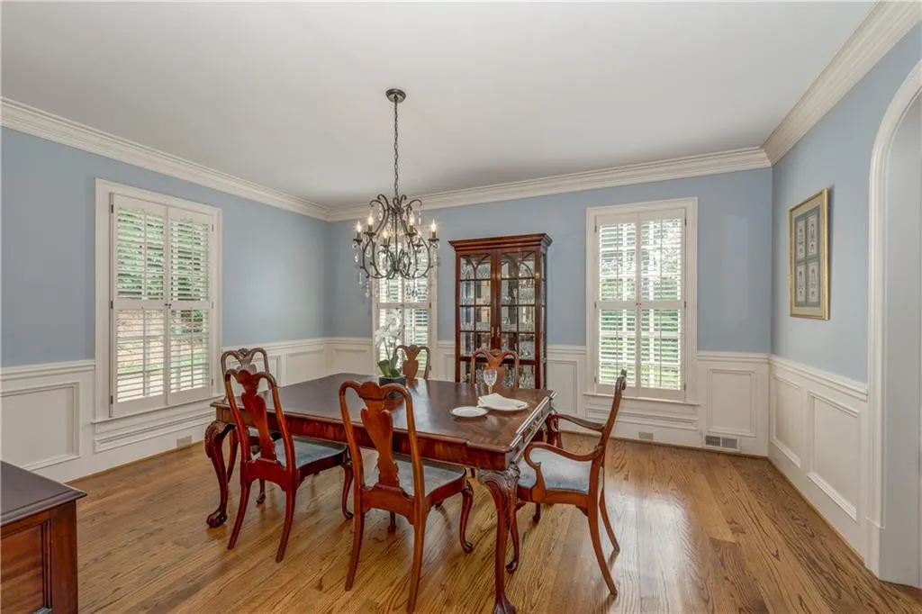 5300 Woodridge Forest Trail, Sandy Springs, Georgia 30327, 5 Bedrooms Bedrooms, ,5 BathroomsBathrooms,Residential,Sold,5300 Woodridge Forest Trail,5857897