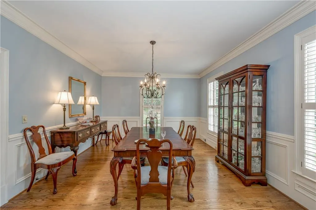 5300 Woodridge Forest Trail, Sandy Springs, Georgia 30327, 5 Bedrooms Bedrooms, ,5 BathroomsBathrooms,Residential,Sold,5300 Woodridge Forest Trail,5857897