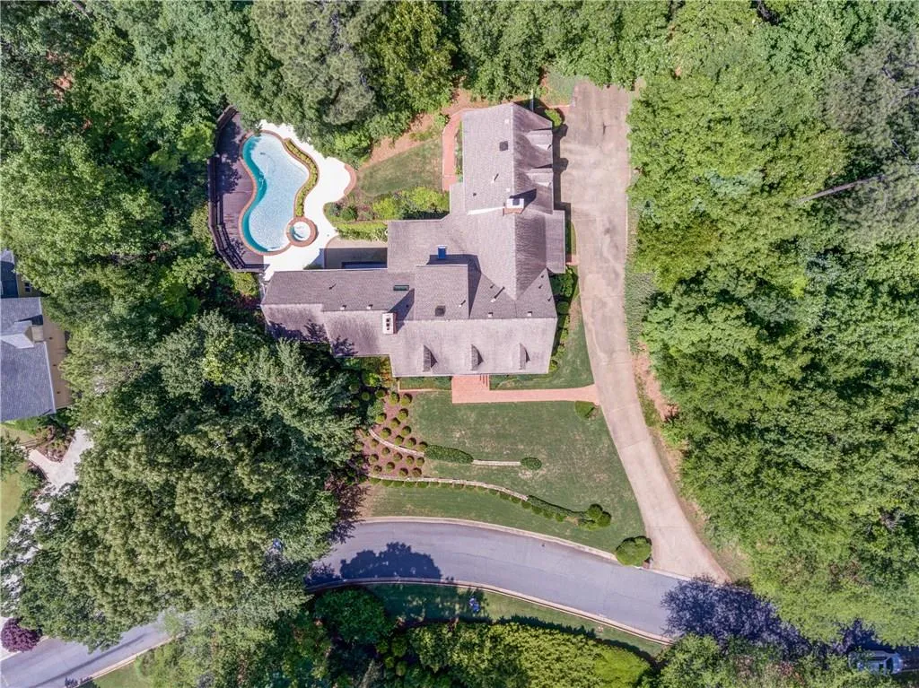 5300 Woodridge Forest Trail, Sandy Springs, Georgia 30327, 5 Bedrooms Bedrooms, ,5 BathroomsBathrooms,Residential,Sold,5300 Woodridge Forest Trail,5857897