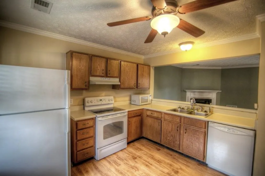 1506 Queen Anne Court Unit 1506, Sandy Springs, Georgia 30350, 2 Bedrooms Bedrooms, ,2 BathroomsBathrooms,Residential,Sold,1506 Queen Anne Court Unit 1506,5630911