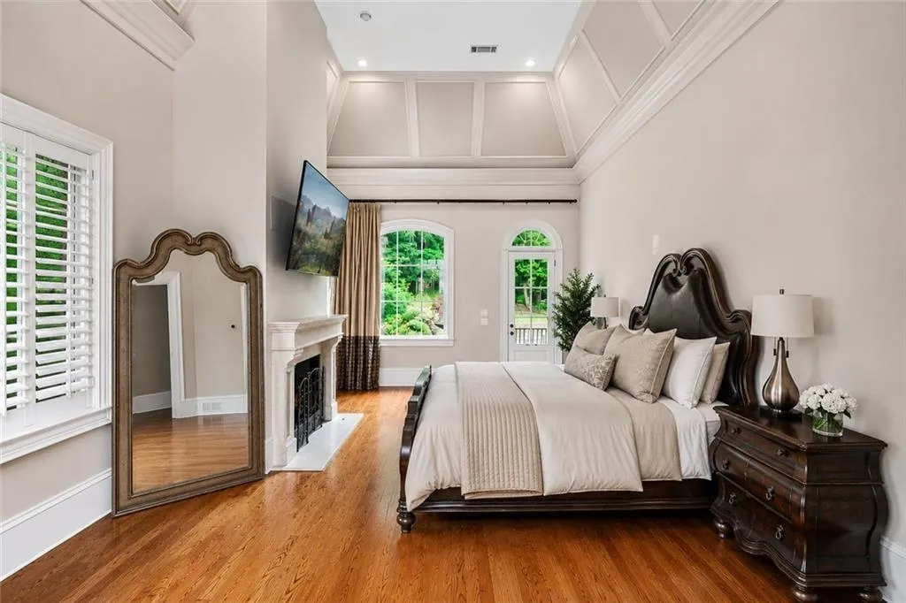 453 Londonberry Road Nw, Atlanta, Georgia 30327, 7 Bedrooms Bedrooms, 0 ,8 BathroomsBathrooms,Residential,For Sale,453 Londonberry Road Nw,7841831