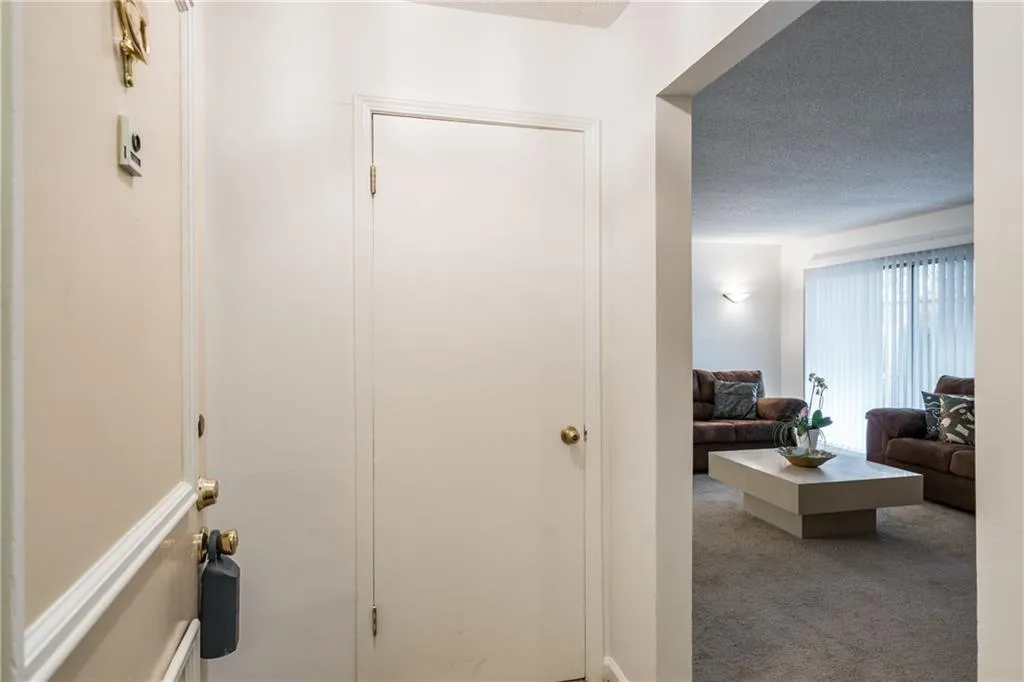 6851 Roswell Road Unit H26, Atlanta, Georgia 30328, 2 Bedrooms Bedrooms, ,2 BathroomsBathrooms,Residential,Sold,6851 Roswell Road Unit H26,6127855