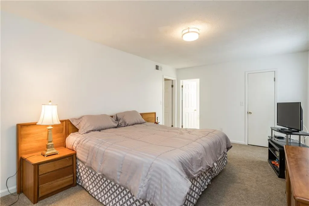 6851 Roswell Road Unit H26, Atlanta, Georgia 30328, 2 Bedrooms Bedrooms, ,2 BathroomsBathrooms,Residential,Sold,6851 Roswell Road Unit H26,6127855