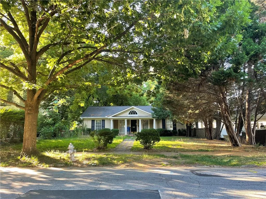 Greek revival house with a porch