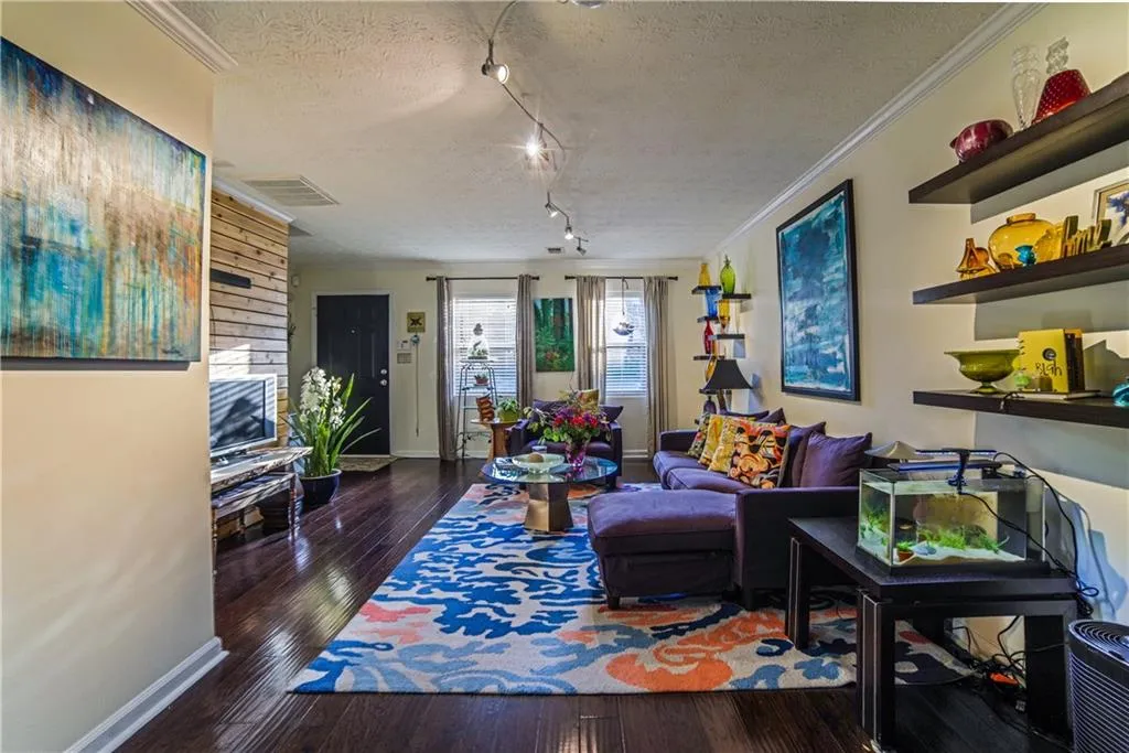 255 Winding River Drive Unit J, Sandy Springs, Georgia 30350, 2 Bedrooms Bedrooms, ,1 BathroomBathrooms,Residential,Sold,255 Winding River Drive Unit J,6005147
