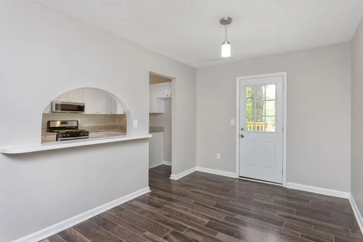 2153 Cherokee Valley Circle, Lithonia, Georgia 30058