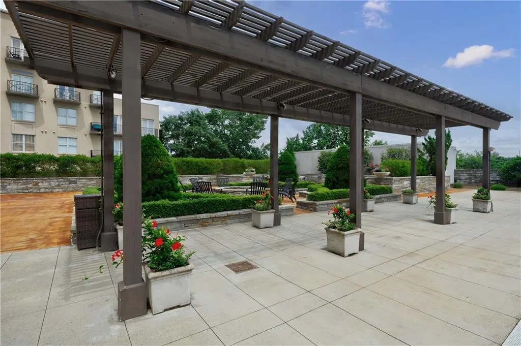 2255 Peachtree Road Ne Unit 620, Atlanta, Georgia 30309, 2 Bedrooms Bedrooms, ,2 BathroomsBathrooms,Residential,For Sale,2255 Peachtree Road Ne Unit 620,7596511