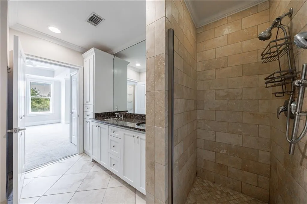 2255 Peachtree Road Ne Unit 620, Atlanta, Georgia 30309, 2 Bedrooms Bedrooms, ,2 BathroomsBathrooms,Residential,For Sale,2255 Peachtree Road Ne Unit 620,7596511