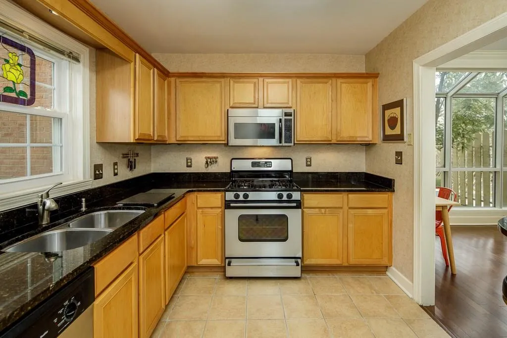 73 Mount Vernon Circle, Sandy Springs, Georgia 30338, 3 Bedrooms Bedrooms, ,2 BathroomsBathrooms,Residential,Sold,73 Mount Vernon Circle,6120743 73 Mount Vernon Circle, Sandy Springs, Georgia 30338, 3 Bedrooms Bedrooms, ,2 BathroomsBathrooms,Residential,Sold,73 Mount Vernon Circle,6120743