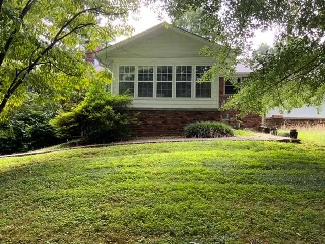 4795 Merlendale Court, Sandy Springs, Georgia 30327, 4 Bedrooms Bedrooms, ,3 BathroomsBathrooms,Residential,Sold,4795 Merlendale Court,6894043