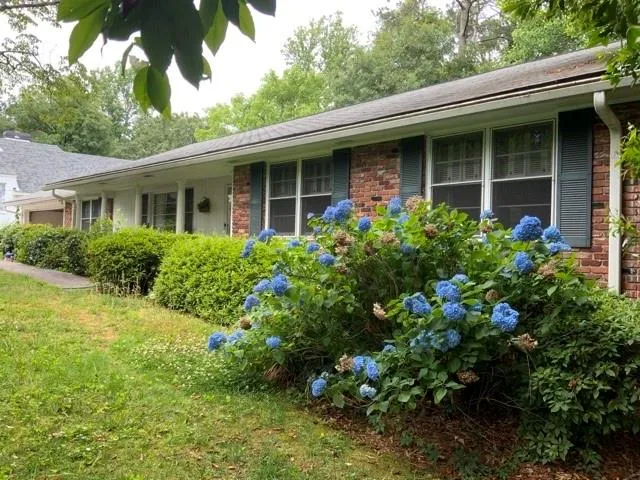 4795 Merlendale Court, Sandy Springs, Georgia 30327, 4 Bedrooms Bedrooms, ,3 BathroomsBathrooms,Residential,Sold,4795 Merlendale Court,6894043