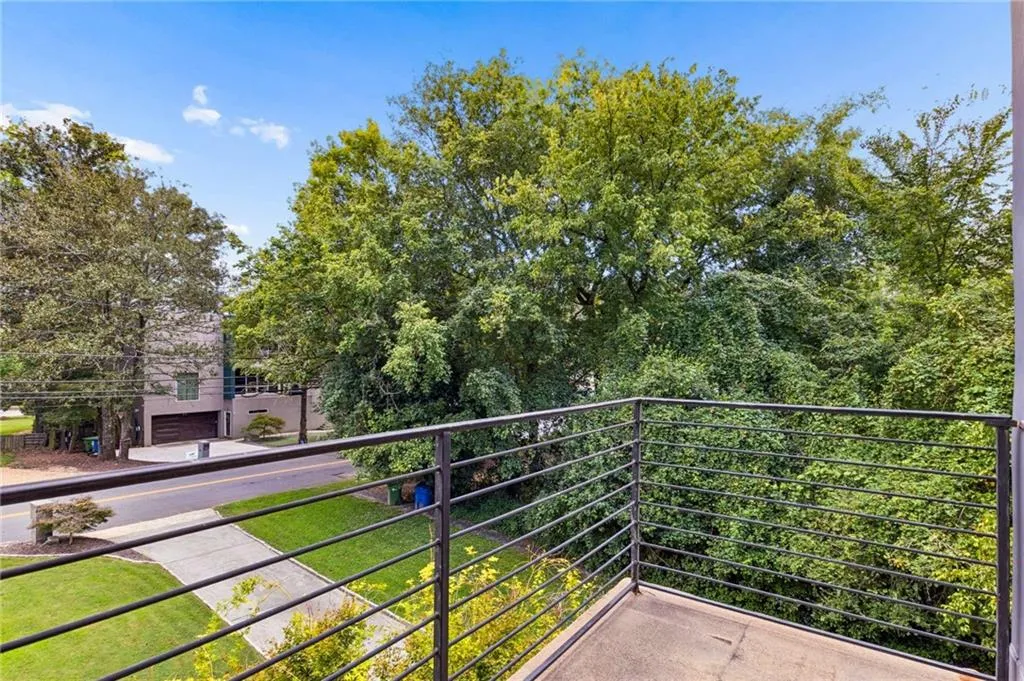 Deck off of second bedroom