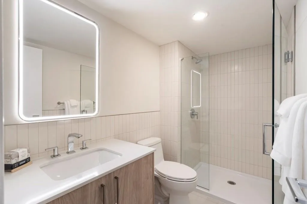 2460 Peachtree Road Ne Unit 309, Atlanta, Georgia 30305, 2 Bedrooms Bedrooms, 0 ,2 BathroomsBathrooms,Residential,For Sale,2460 Peachtree Road Ne Unit 309,7852061