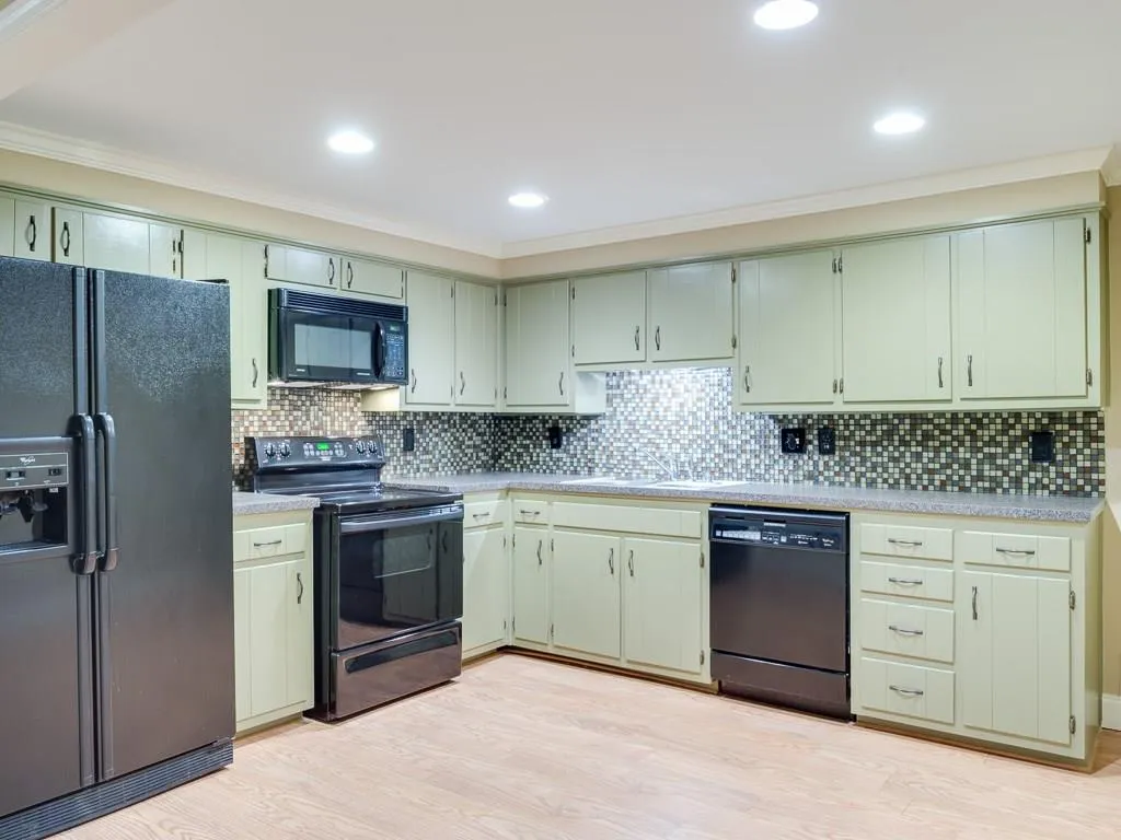 1490 Masters Club Drive, Sandy Springs, Georgia 30350, 6 Bedrooms Bedrooms, ,4 BathroomsBathrooms,Residential,Sold,1490 Masters Club Drive,5762014