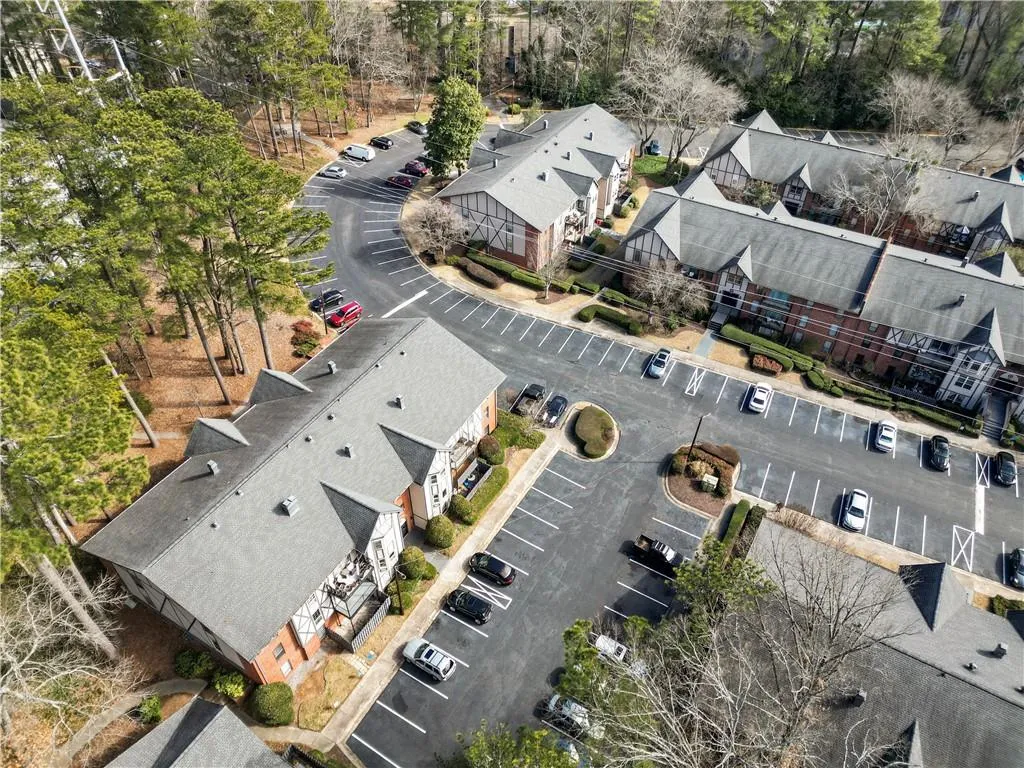 Birds eye view of property