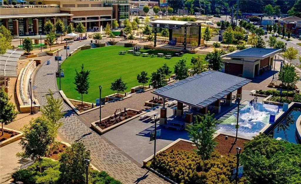 Birds eye view of property