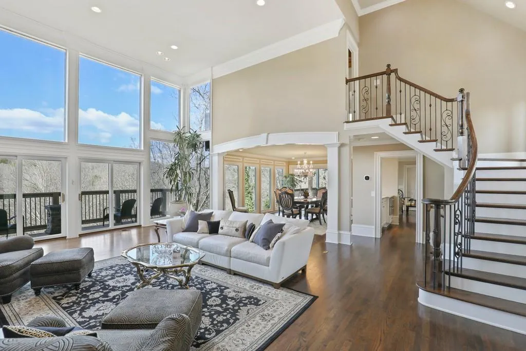 3045 River North Parkway, Atlanta, Georgia 30328, 5 Bedrooms Bedrooms, ,4 BathroomsBathrooms,Residential,Sold,3045 River North Parkway,6734684