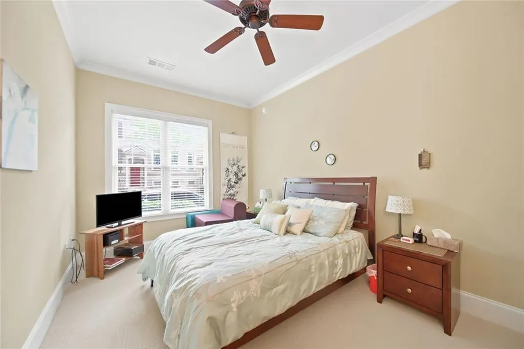 3635 E Paces Circle Ne Unit 1114, Atlanta, Georgia 30326, 2 Bedrooms Bedrooms, 0 ,2 BathroomsBathrooms,Residential,For Sale,3635 E Paces Circle Ne Unit 1114,7795600