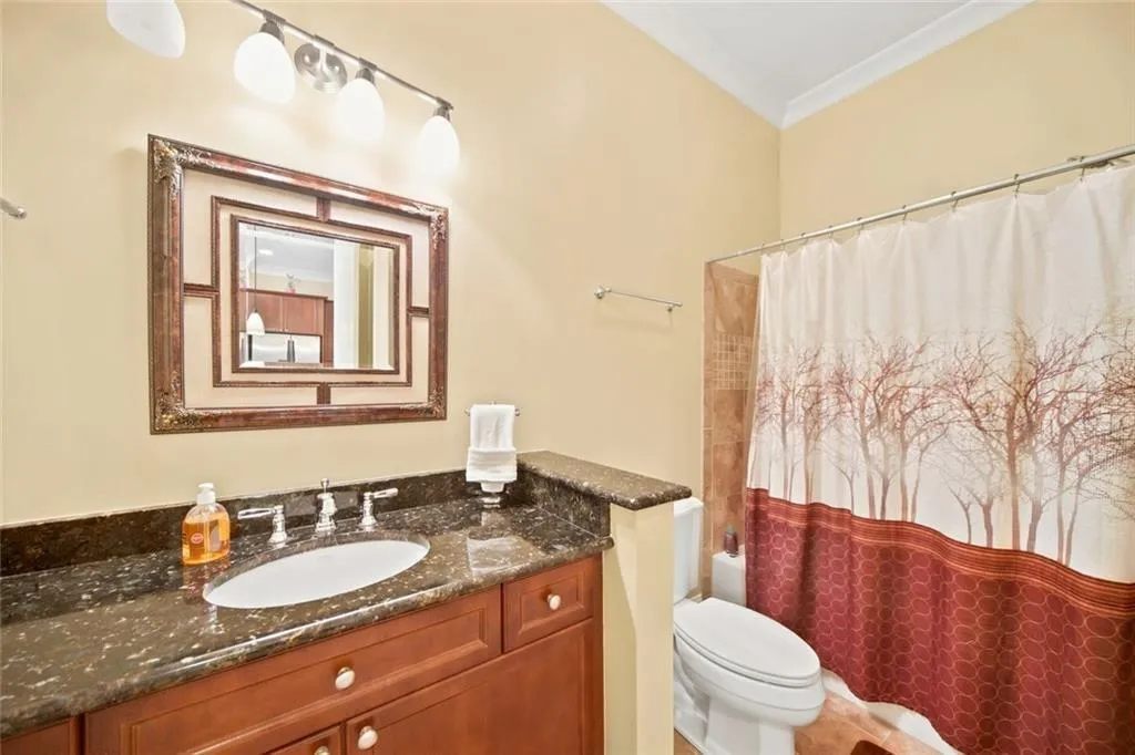 3635 E Paces Circle Ne Unit 1114, Atlanta, Georgia 30326, 2 Bedrooms Bedrooms, 0 ,2 BathroomsBathrooms,Residential,For Sale,3635 E Paces Circle Ne Unit 1114,7795600