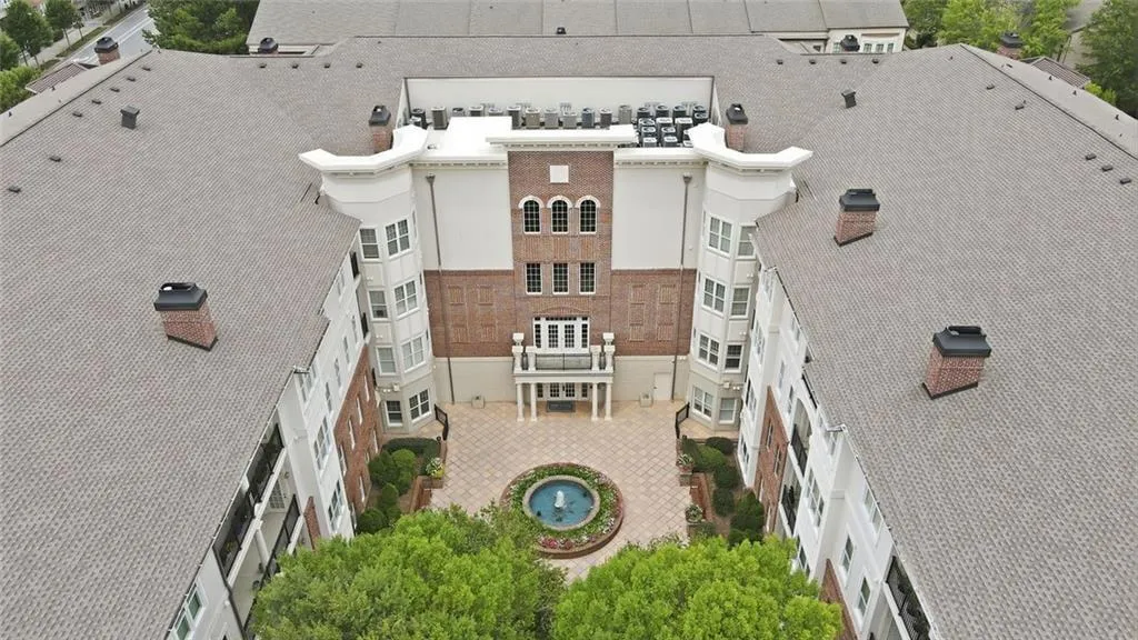 3635 E Paces Circle Ne Unit 1114, Atlanta, Georgia 30326, 2 Bedrooms Bedrooms, 0 ,2 BathroomsBathrooms,Residential,For Sale,3635 E Paces Circle Ne Unit 1114,7795600