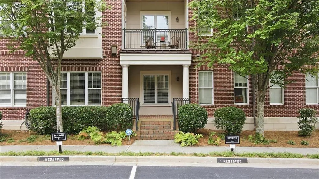 3635 E Paces Circle Ne Unit 1114, Atlanta, Georgia 30326, 2 Bedrooms Bedrooms, 0 ,2 BathroomsBathrooms,Residential,For Sale,3635 E Paces Circle Ne Unit 1114,7795600