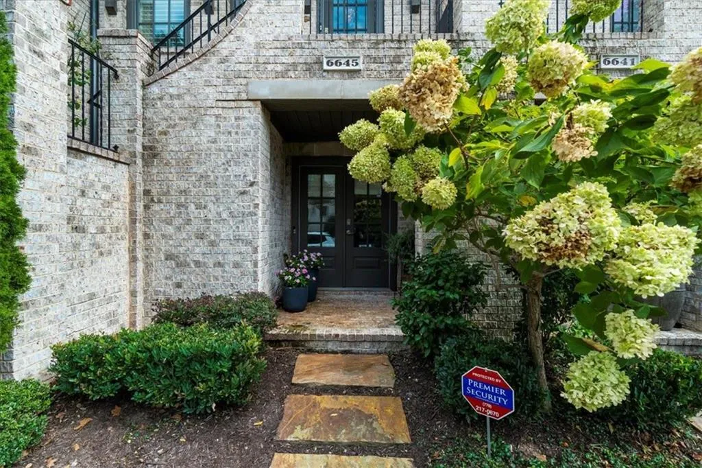 6645 Cadence Boulevard, Sandy Springs, Georgia 30328, 3 Bedrooms Bedrooms, ,4 BathroomsBathrooms,Residential,For Sale,6645 Cadence Boulevard,7659194