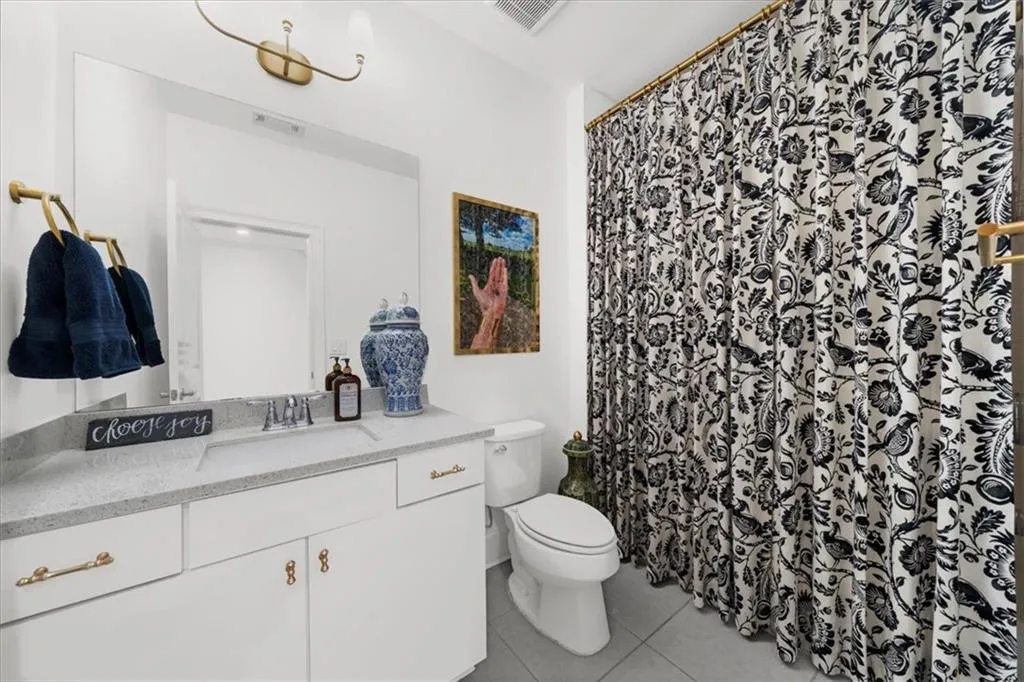 6645 Cadence Boulevard, Sandy Springs, Georgia 30328, 3 Bedrooms Bedrooms, ,4 BathroomsBathrooms,Residential,For Sale,6645 Cadence Boulevard,7659194