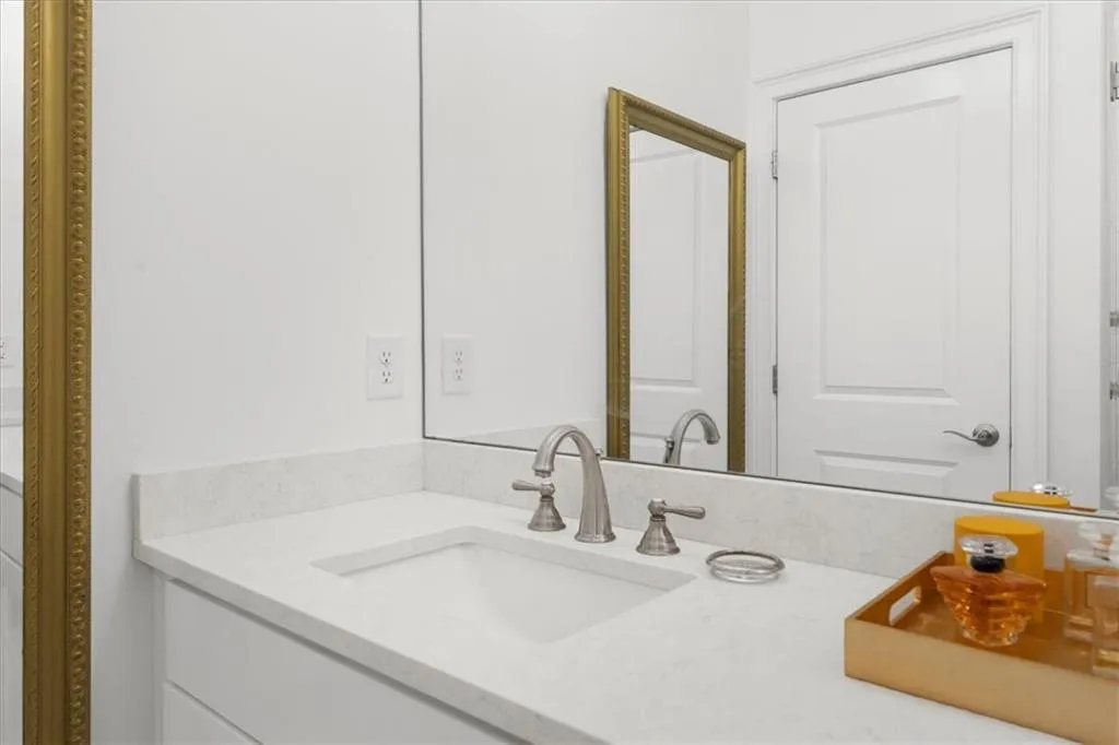 6645 Cadence Boulevard, Sandy Springs, Georgia 30328, 3 Bedrooms Bedrooms, ,4 BathroomsBathrooms,Residential,For Sale,6645 Cadence Boulevard,7659194