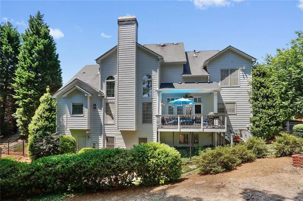 510 Woodmoore Court, Sandy Springs, Georgia 30342, 5 Bedrooms Bedrooms, ,3 BathroomsBathrooms,Residential,Sold,510 Woodmoore Court,5618321