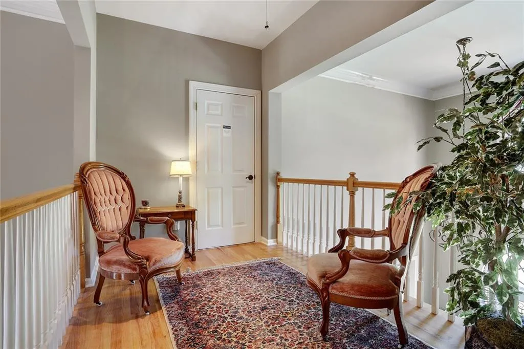 510 Woodmoore Court, Sandy Springs, Georgia 30342, 5 Bedrooms Bedrooms, ,3 BathroomsBathrooms,Residential,Sold,510 Woodmoore Court,5618321