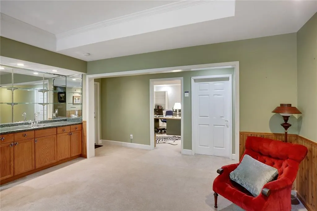 510 Woodmoore Court, Sandy Springs, Georgia 30342, 5 Bedrooms Bedrooms, ,3 BathroomsBathrooms,Residential,Sold,510 Woodmoore Court,5618321