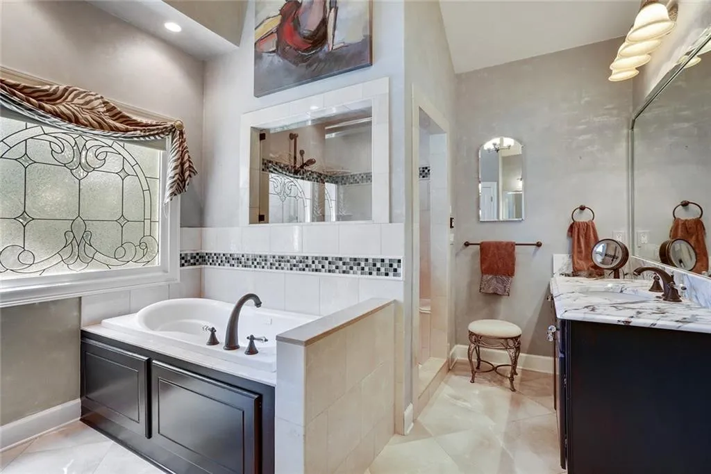 510 Woodmoore Court, Sandy Springs, Georgia 30342, 5 Bedrooms Bedrooms, ,3 BathroomsBathrooms,Residential,Sold,510 Woodmoore Court,5618321