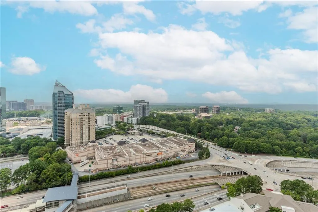 3445 Stratford Road Ne Unit 3109, Atlanta, Georgia 30326, 1 Bedroom Bedrooms, ,1 BathroomBathrooms,Residential,For Sale,3445 Stratford Road Ne Unit 3109,7638752