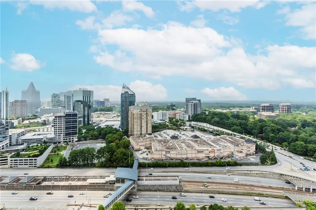 3445 Stratford Road Ne Unit 3109, Atlanta, Georgia 30326, 1 Bedroom Bedrooms, ,1 BathroomBathrooms,Residential,For Sale,3445 Stratford Road Ne Unit 3109,7638752