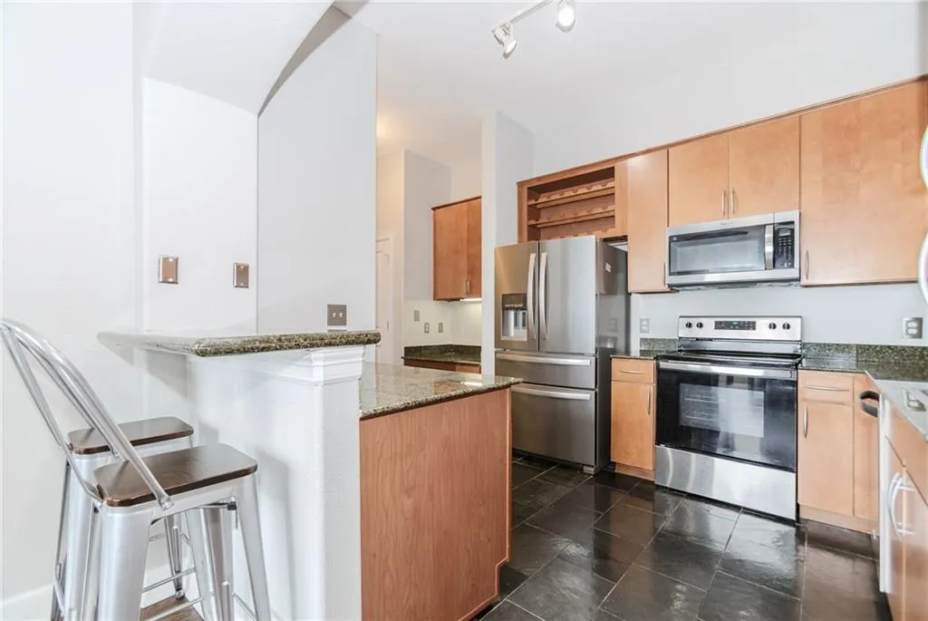 3445 Stratford Road Ne Unit 3109, Atlanta, Georgia 30326, 1 Bedroom Bedrooms, ,1 BathroomBathrooms,Residential,For Sale,3445 Stratford Road Ne Unit 3109,7638752