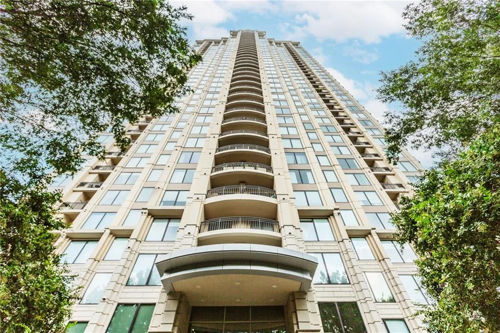 3445 Stratford Road Ne Unit 3109, Atlanta, Georgia 30326, 1 Bedroom Bedrooms, ,1 BathroomBathrooms,Residential,For Sale,3445 Stratford Road Ne Unit 3109,7638752