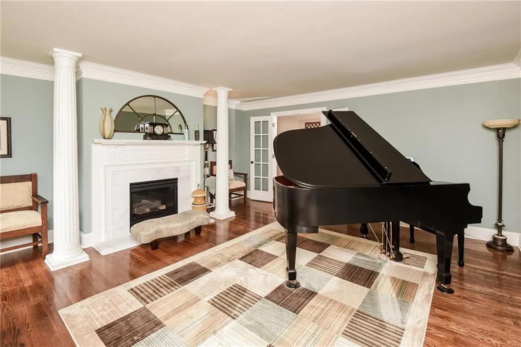 8045 Monticello Drive, Sandy Springs, Georgia 30350, 5 Bedrooms Bedrooms, ,4 BathroomsBathrooms,Residential,Sold,8045 Monticello Drive,5600132
