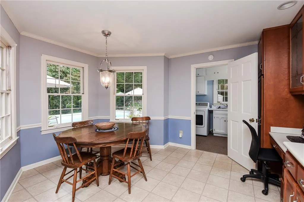 8045 Monticello Drive, Sandy Springs, Georgia 30350, 5 Bedrooms Bedrooms, ,4 BathroomsBathrooms,Residential,Sold,8045 Monticello Drive,5600132
