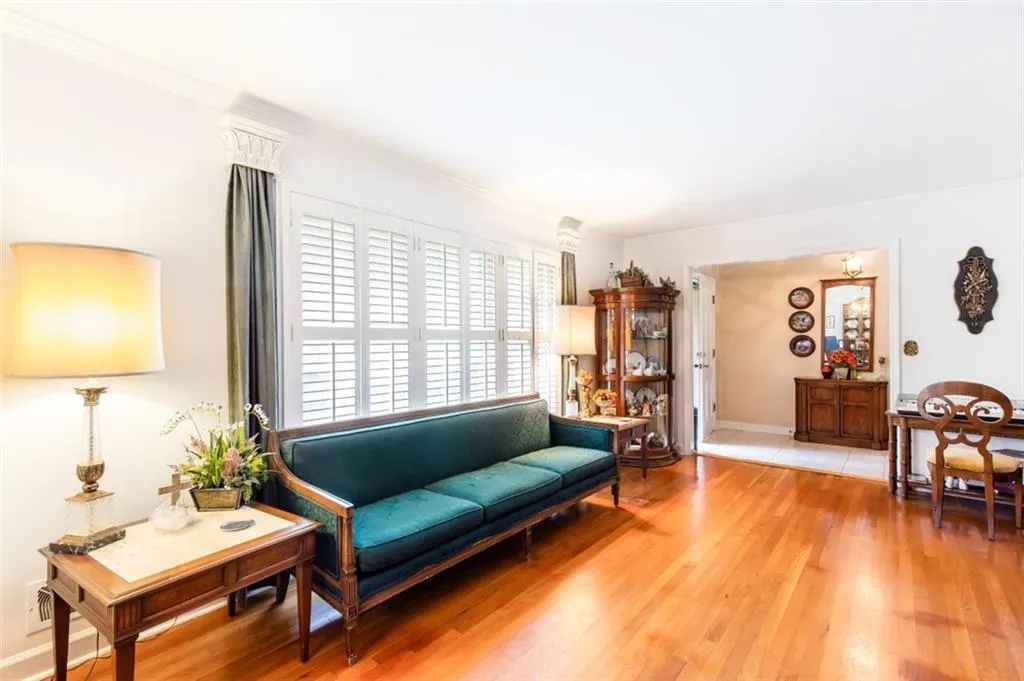 534 Colewood Way, Atlanta, Georgia 30328, 4 Bedrooms Bedrooms, ,2 BathroomsBathrooms,Residential,Sold,534 Colewood Way,6934602