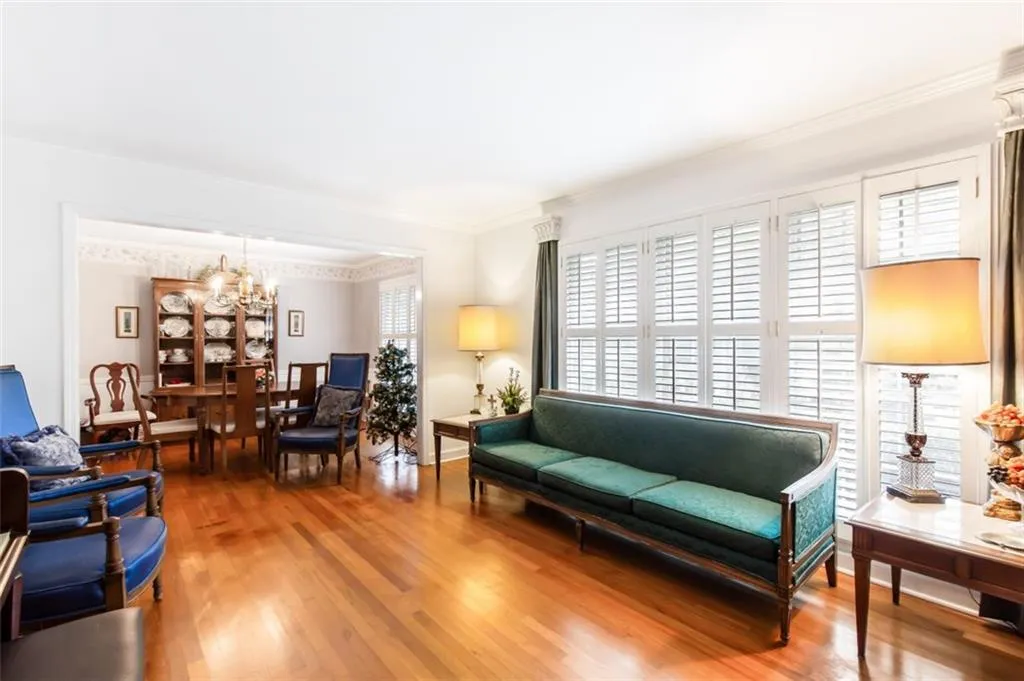 534 Colewood Way, Atlanta, Georgia 30328, 4 Bedrooms Bedrooms, ,2 BathroomsBathrooms,Residential,Sold,534 Colewood Way,6934602