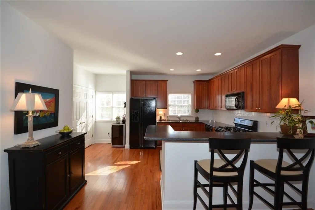 1200 Wing Street Unit 4, Sandy Springs, Georgia 30350, 3 Bedrooms Bedrooms, ,3 BathroomsBathrooms,Residential,Sold,1200 Wing Street Unit 4,5652255