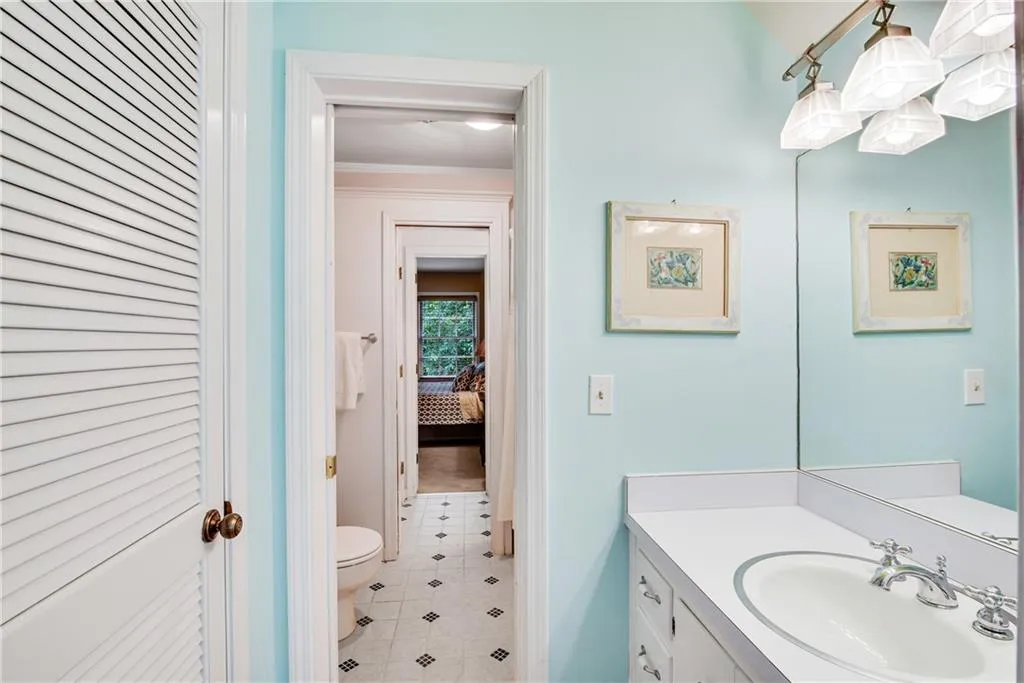 7935 Saddle Ridge Drive, Sandy Springs, Georgia 30350, 4 Bedrooms Bedrooms, ,3 BathroomsBathrooms,Residential,Sold,7935 Saddle Ridge Drive,6891382